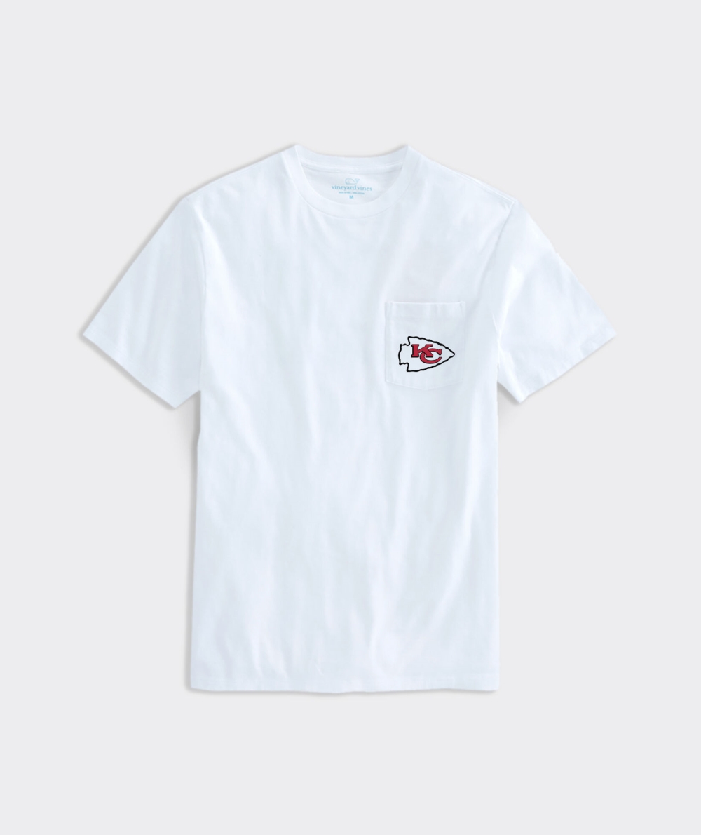 Tees Vineyard Vines Kansas City Chiefs Helmet Whale Corta-Sleeve Pocket Tee Hombre Blancos | KSY-603428